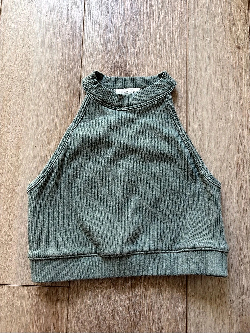 skin Ribbed Crop Tank in Green Size Small